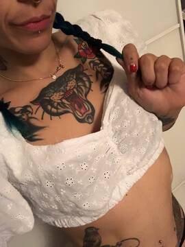 Foto pública de la_blu_harvey